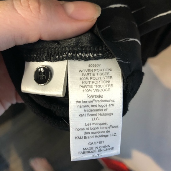 ✨3/$30 Kensie Chiffon Front Knit Blouse - Picture 6 of 8